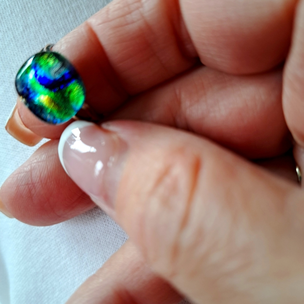 Ring.  Glass custom ✨️ made.  The copper  is good for arthritis! 🎨 in Muskoka..